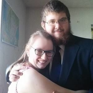 Meet your Posher, Carly